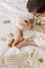 Load image into Gallery viewer, Silicone Doctor Kit Play Set