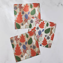 Load image into Gallery viewer, Cut Paper Leaves Dishcloth Set