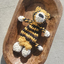 Load image into Gallery viewer, Handmade Snugglers