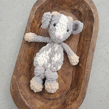 Load image into Gallery viewer, Handmade Snugglers