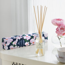 Load image into Gallery viewer, Vanilla Fleur Collection