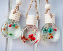 Load image into Gallery viewer, Sea Salt &amp; Nectar Car Diffuser 
