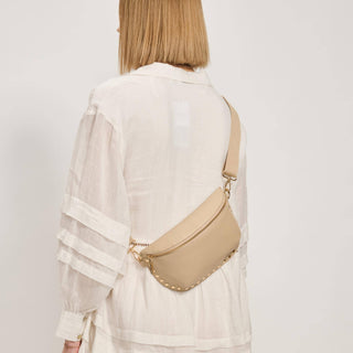 Gizelle Belt Bag: Black