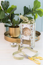 Load image into Gallery viewer, Silver Spruce Flower Diffuser
