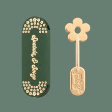 Load image into Gallery viewer, Lip Care Spatula, Gold Daisy
