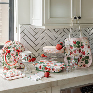 Strawberry Patch Can Glass - Olita Gifts & Goods