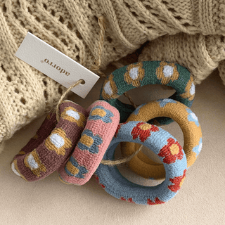 FlowerSeamless Hair Ties Set - Olita Gifts & Goods