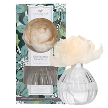Load image into Gallery viewer, Shimmering Snowberry Flower Diffuser
