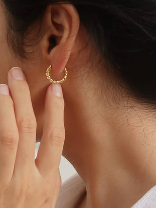 Cere 18K Gold Non-Tarnish Twisted Hoop Earrings: Yellow Gold / Round - Olita Gifts & Goods