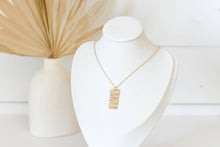 Load image into Gallery viewer, Loryn Necklace 18k plated 
