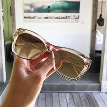 Load image into Gallery viewer, Mila

