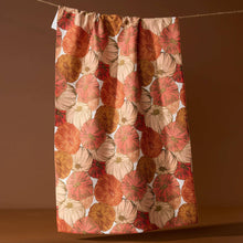 Load image into Gallery viewer, Tendril Tea Towel
