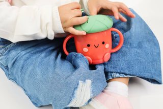 Itzy Snack Cup™: Strawberry - Olita Gifts & Goods