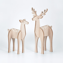 Load image into Gallery viewer, Wooden Deer Set
